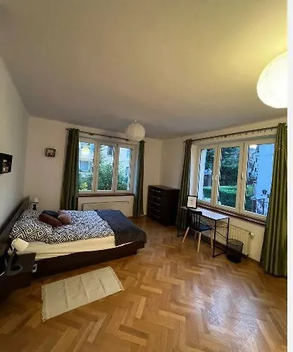 Cheerful 3 Bedroom House * Краков