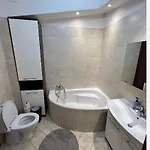 Cheerful 3 Bedroom House
